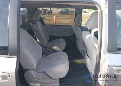 2015 Toyota Sienna Le 8 Passenger из США, поврежденный, VIN 5TDKK3DC2FS674908